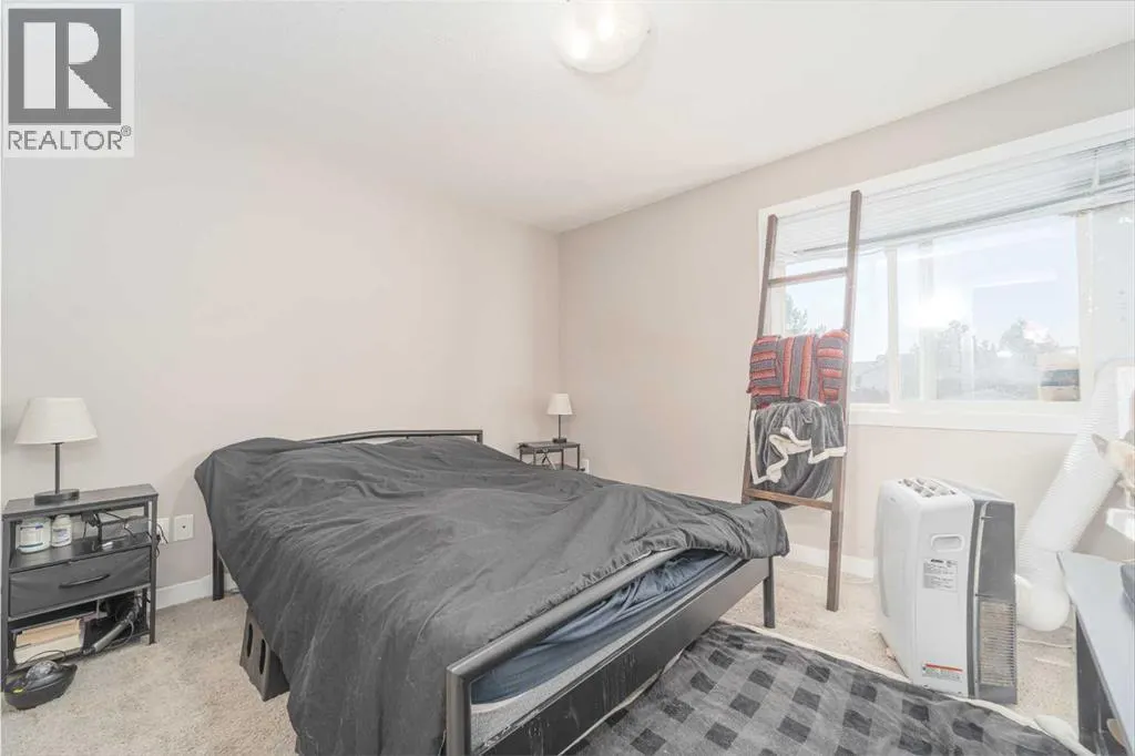 5, 221 Silkstone Road W