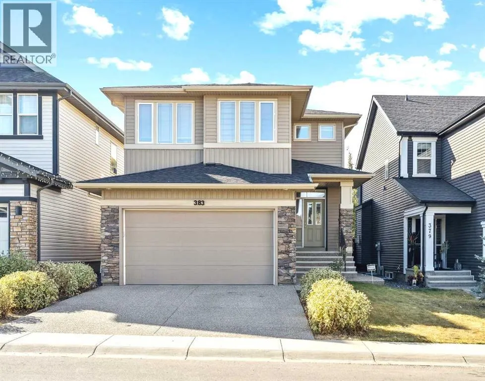 383 Evansglen Drive NW