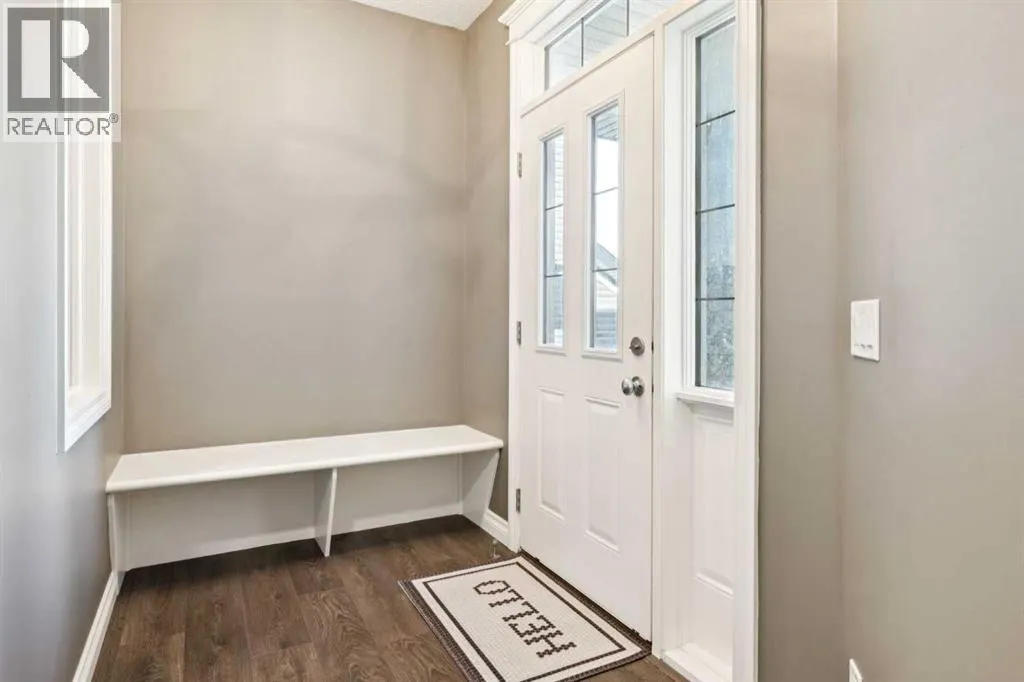 383 Evansglen Drive NW