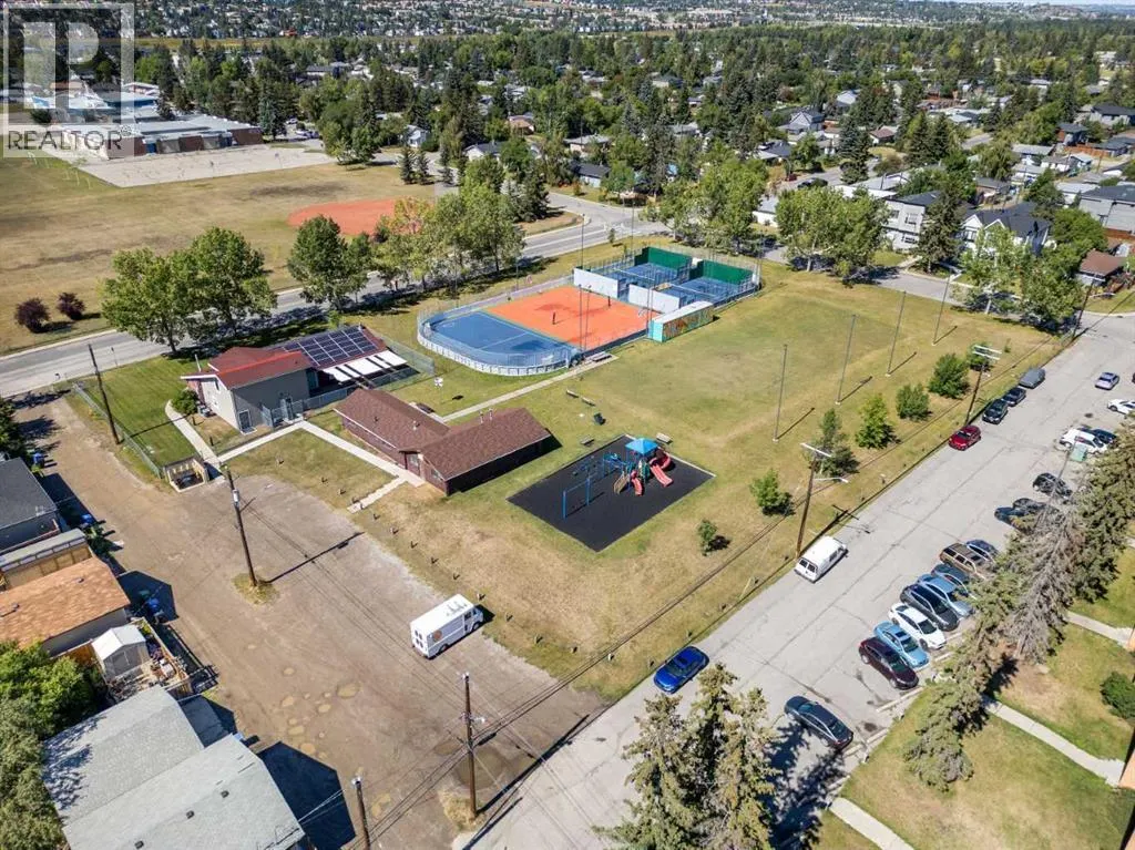 3114 36 Avenue SW