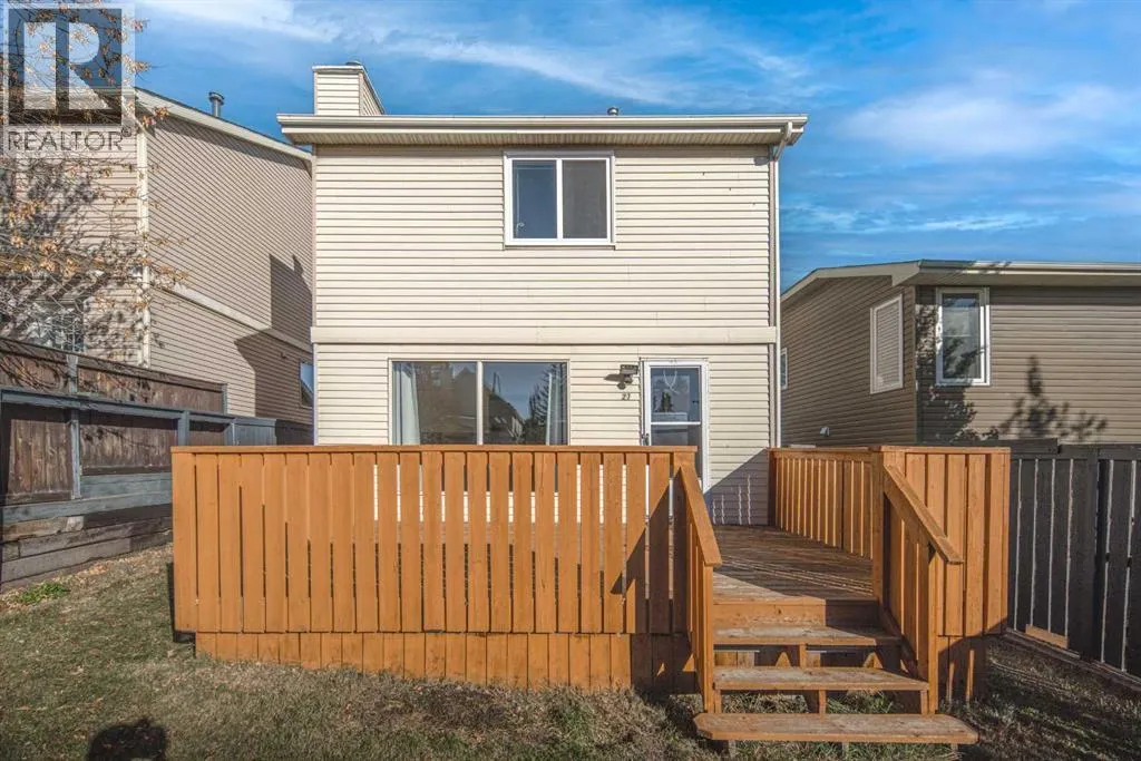 27 Strathearn Crescent SW