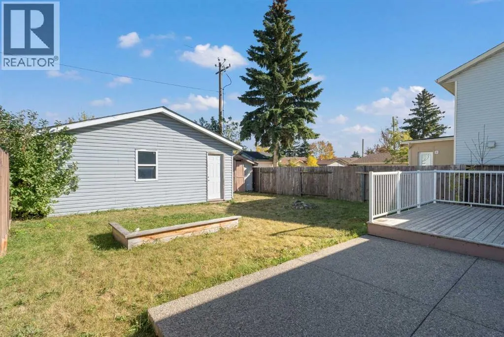 67 Fallswater Crescent NE