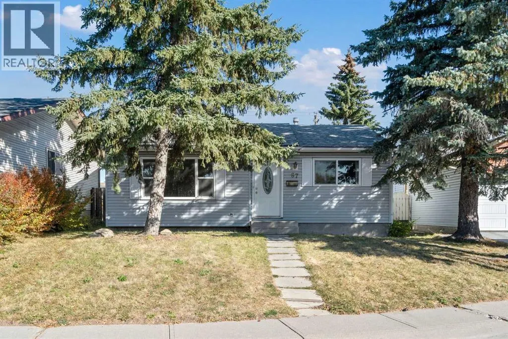 67 Fallswater Crescent NE