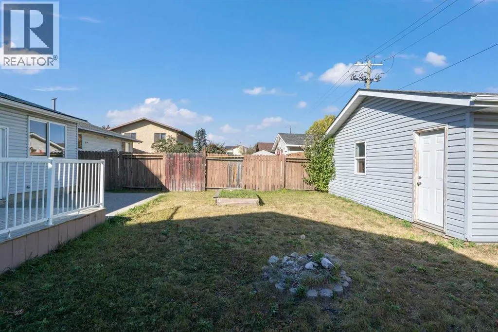 67 Fallswater Crescent NE