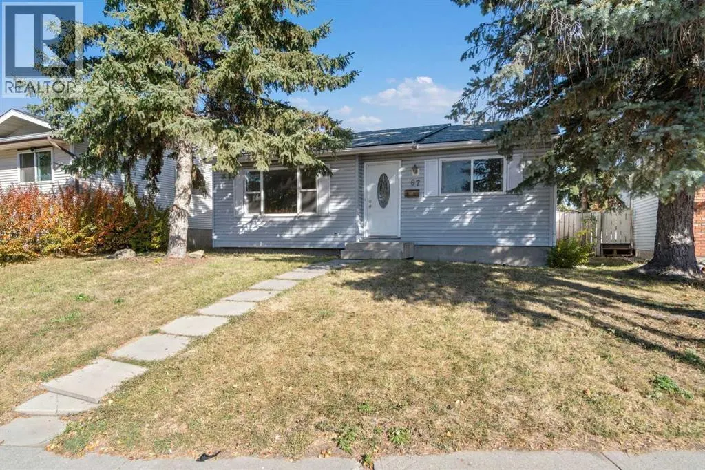 67 Fallswater Crescent NE