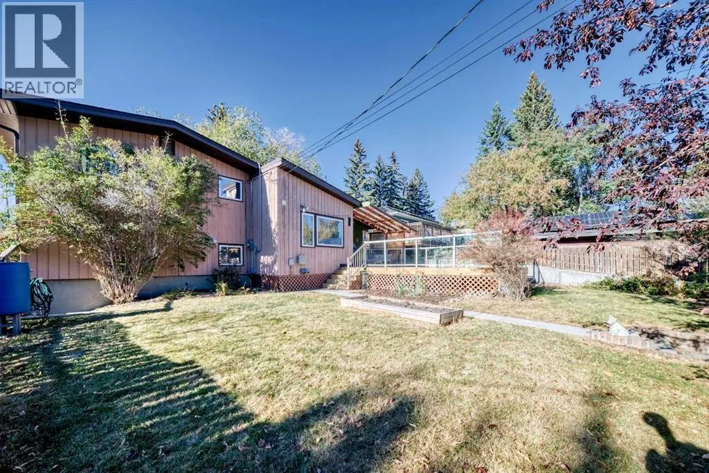 91 Chisholm Crescent NW