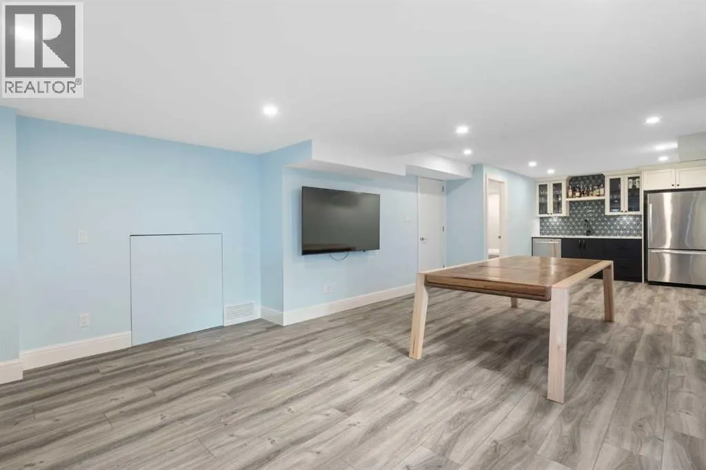 20 Stradwick Way SW