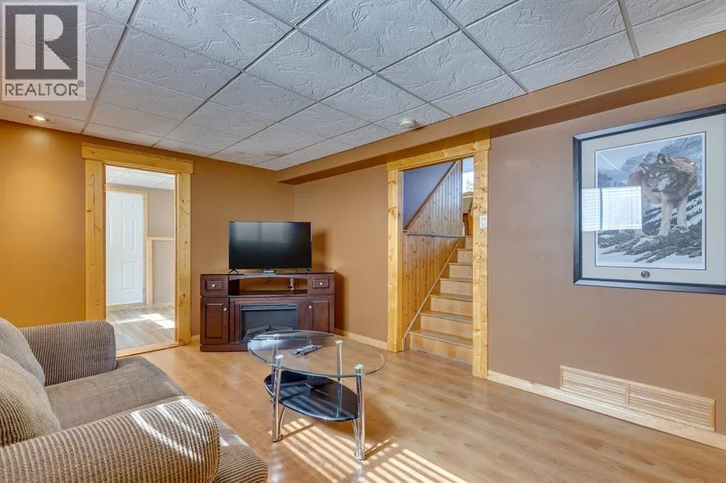 71 Sackville Drive SW