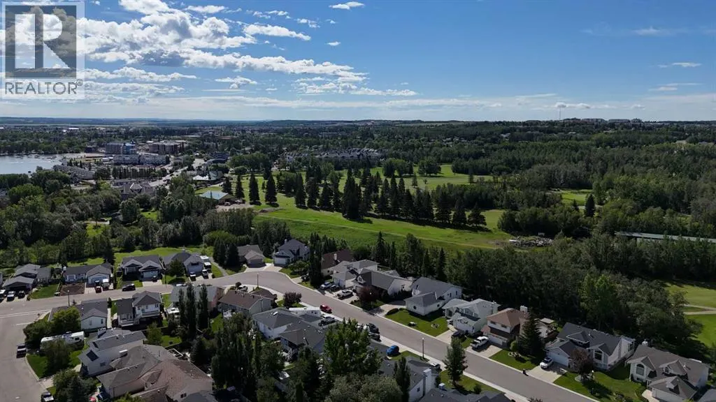 69 Willow Springs Crescent