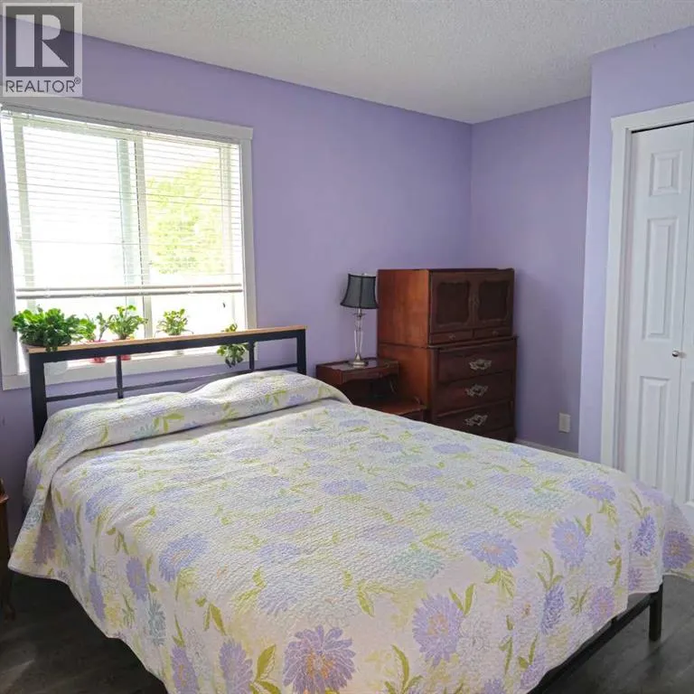 69 Willow Springs Crescent