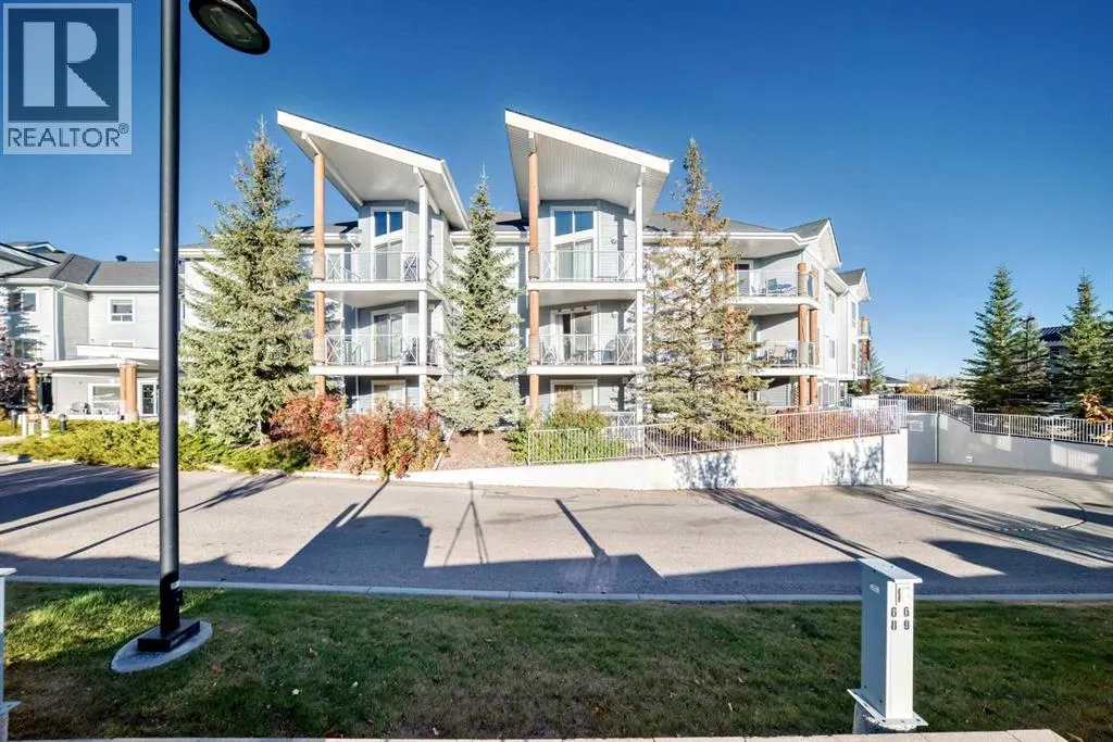 107, 380 Marina Drive