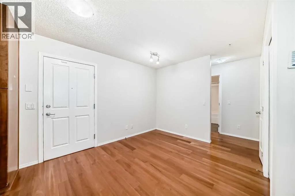 107, 380 Marina Drive