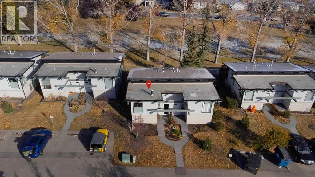 27, 333 Braxton Place SW