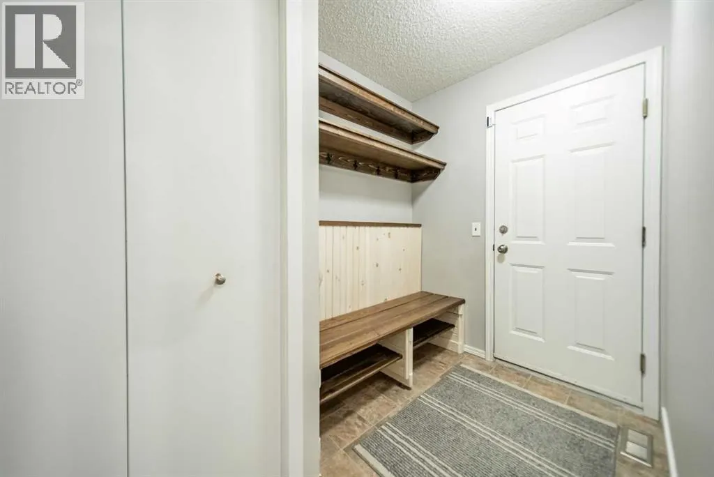 17 Hidden Close NW