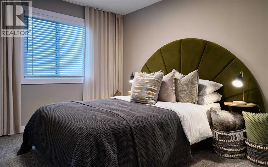 80 Silver Spruce Bay SW