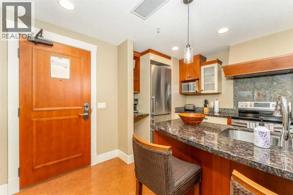 323, 173 Kananaskis Way