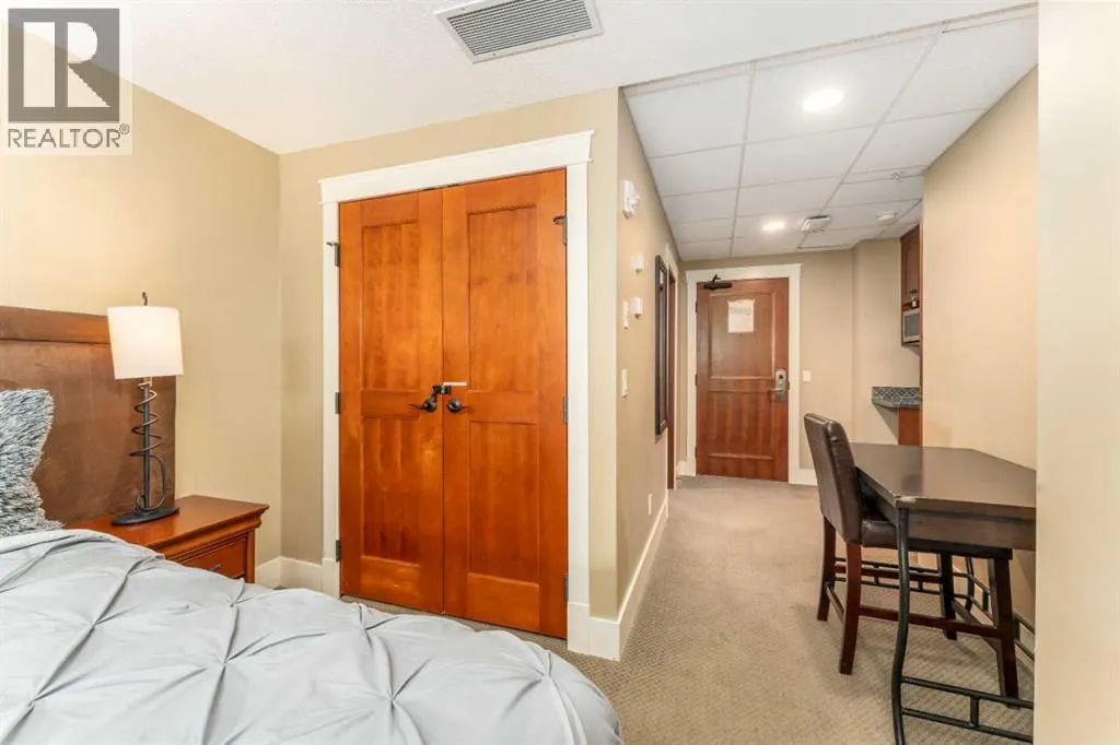 323, 173 Kananaskis Way