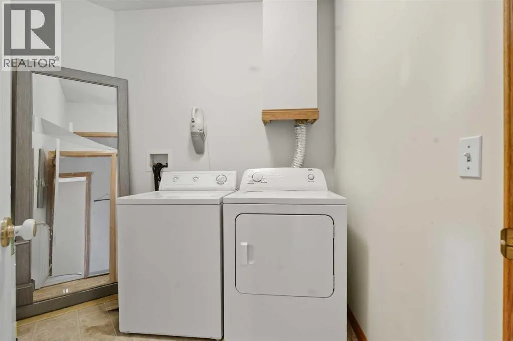 221, 1920 14 Avenue NE