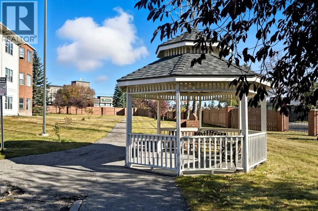 221, 1920 14 Avenue NE