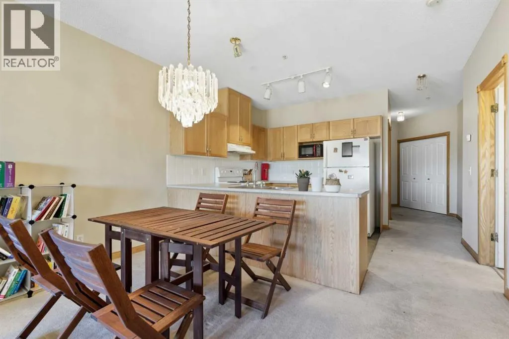 221, 1920 14 Avenue NE