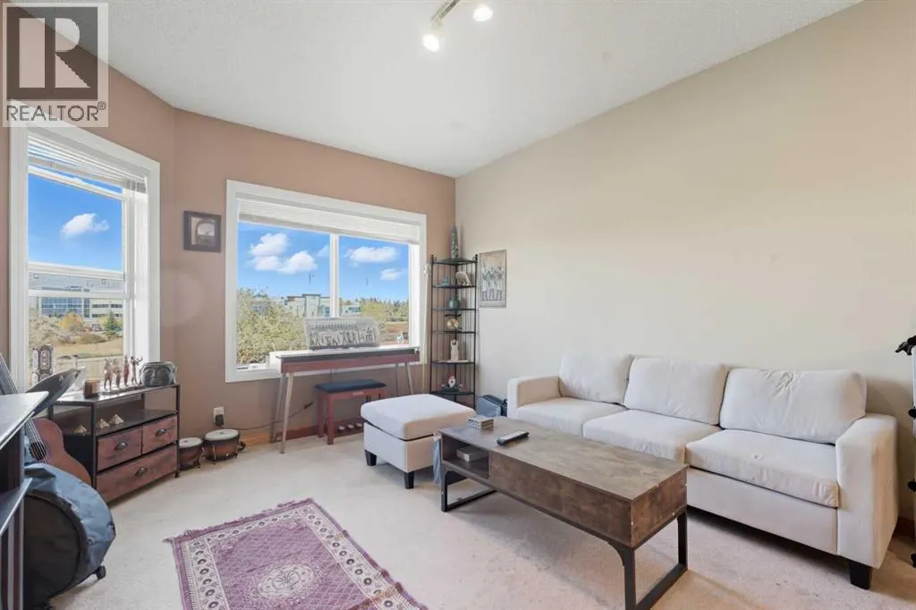 221, 1920 14 Avenue NE