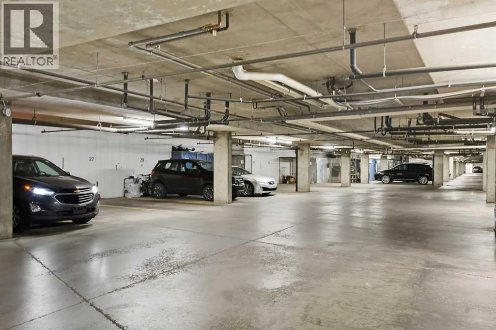 221, 1920 14 Avenue NE