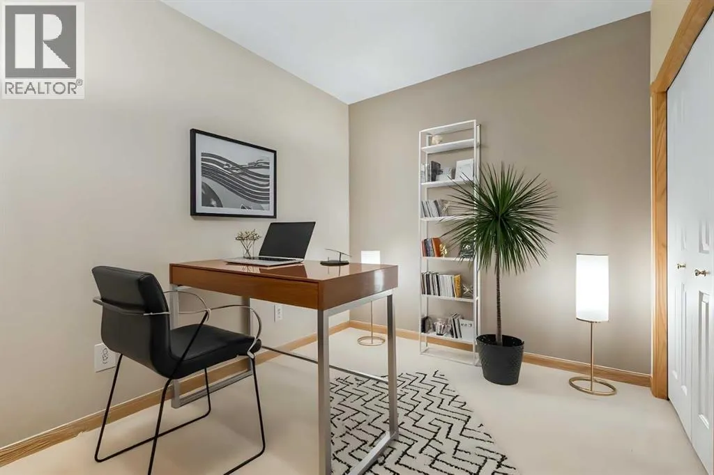 221, 1920 14 Avenue NE