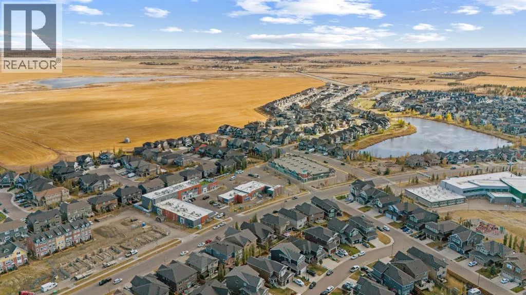 269 Kinniburge Boulevard