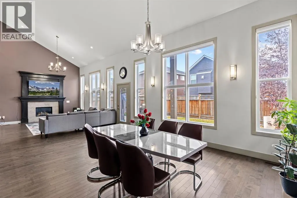 269 Kinniburge Boulevard