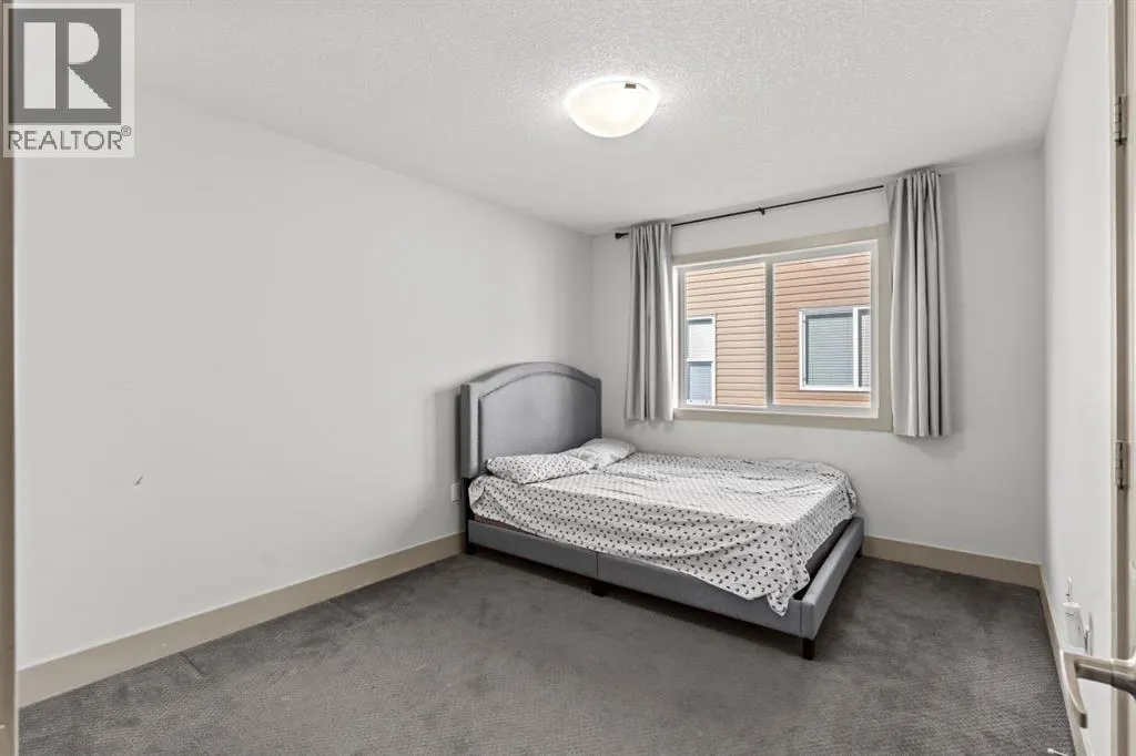 269 Kinniburge Boulevard