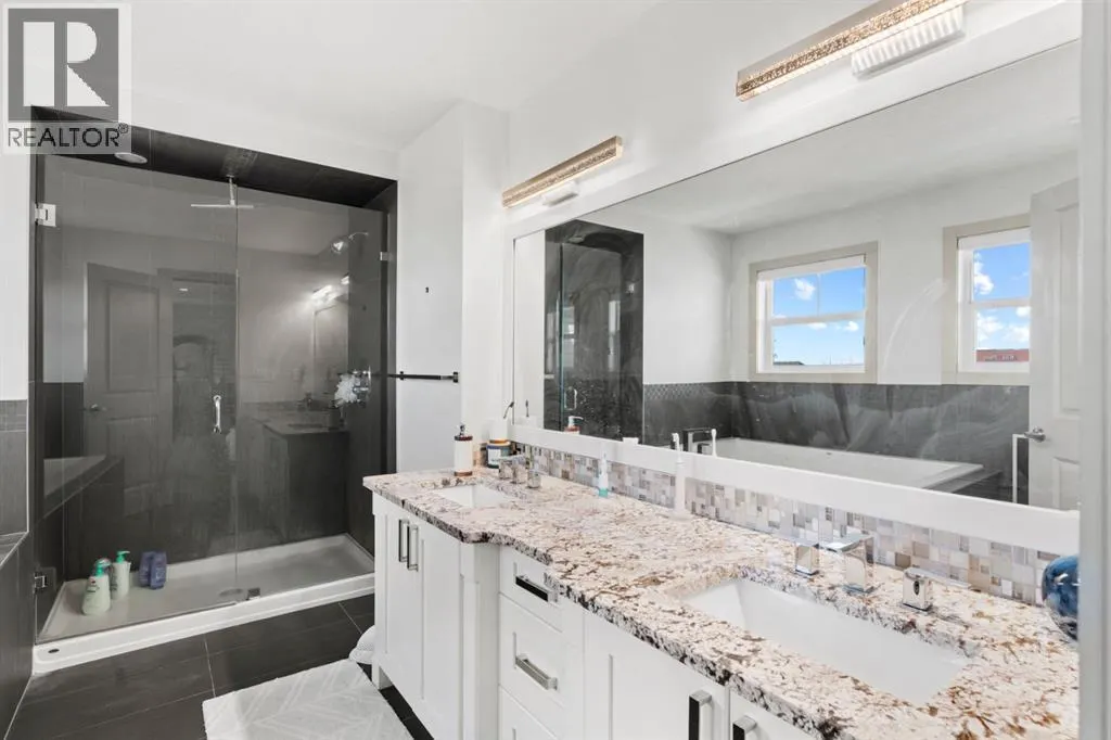 269 Kinniburge Boulevard