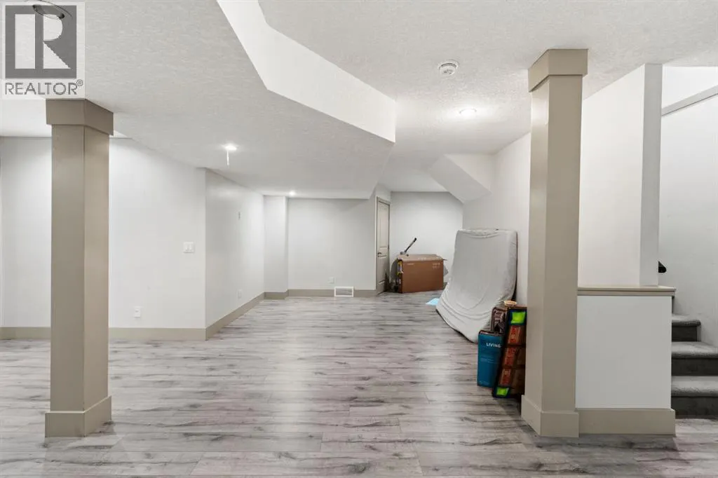 269 Kinniburge Boulevard