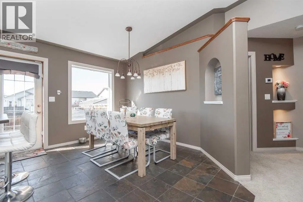 1 Pine Crescent