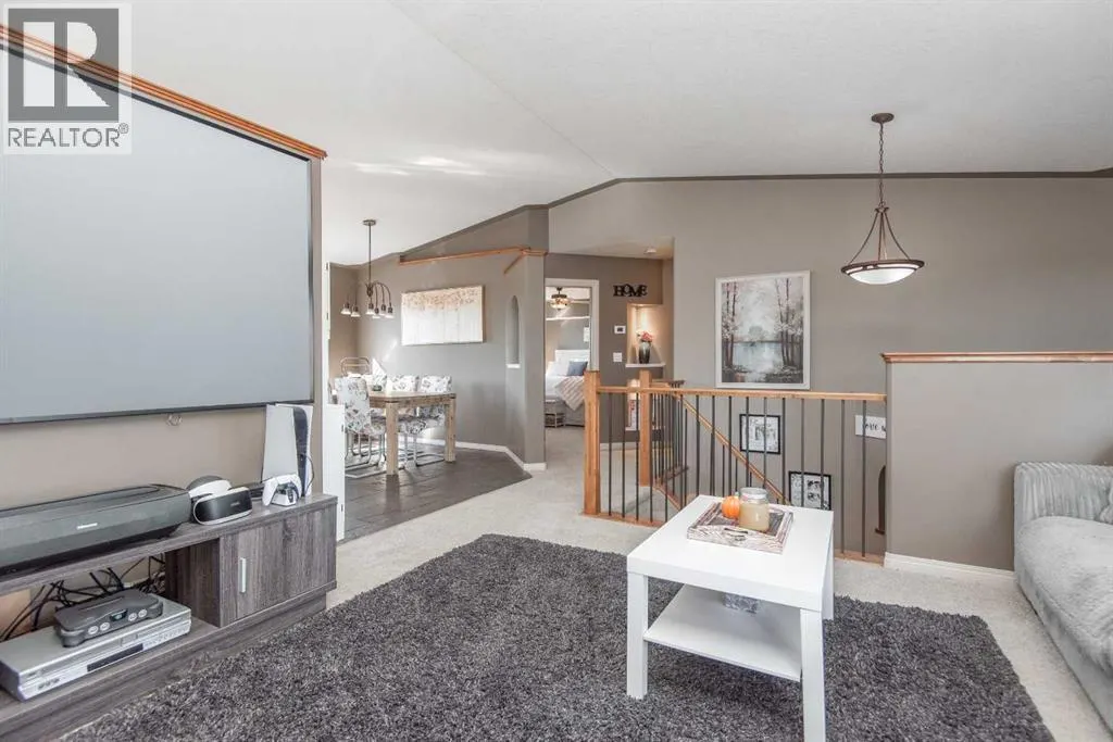 1 Pine Crescent