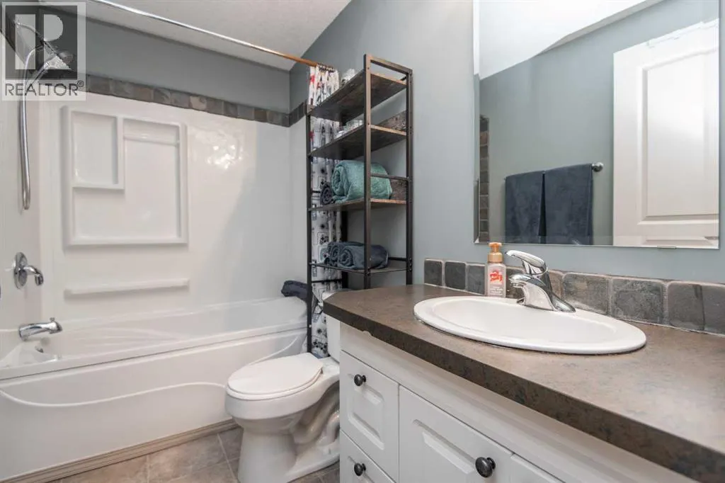 1 Pine Crescent
