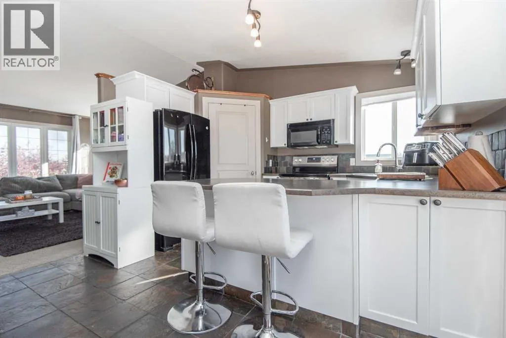 1 Pine Crescent