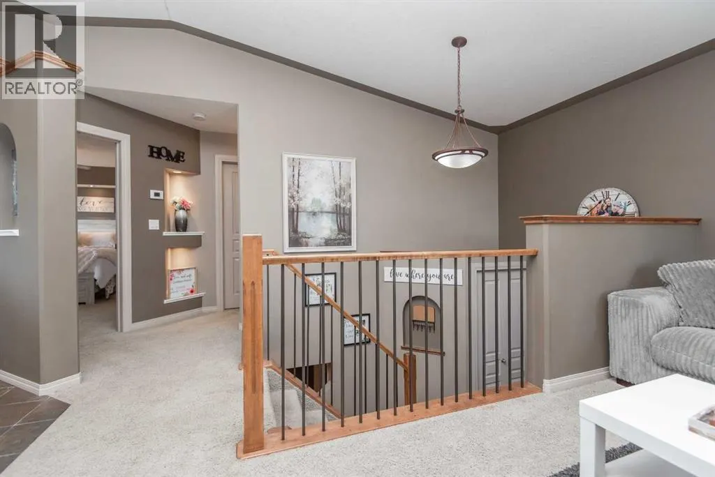 1 Pine Crescent