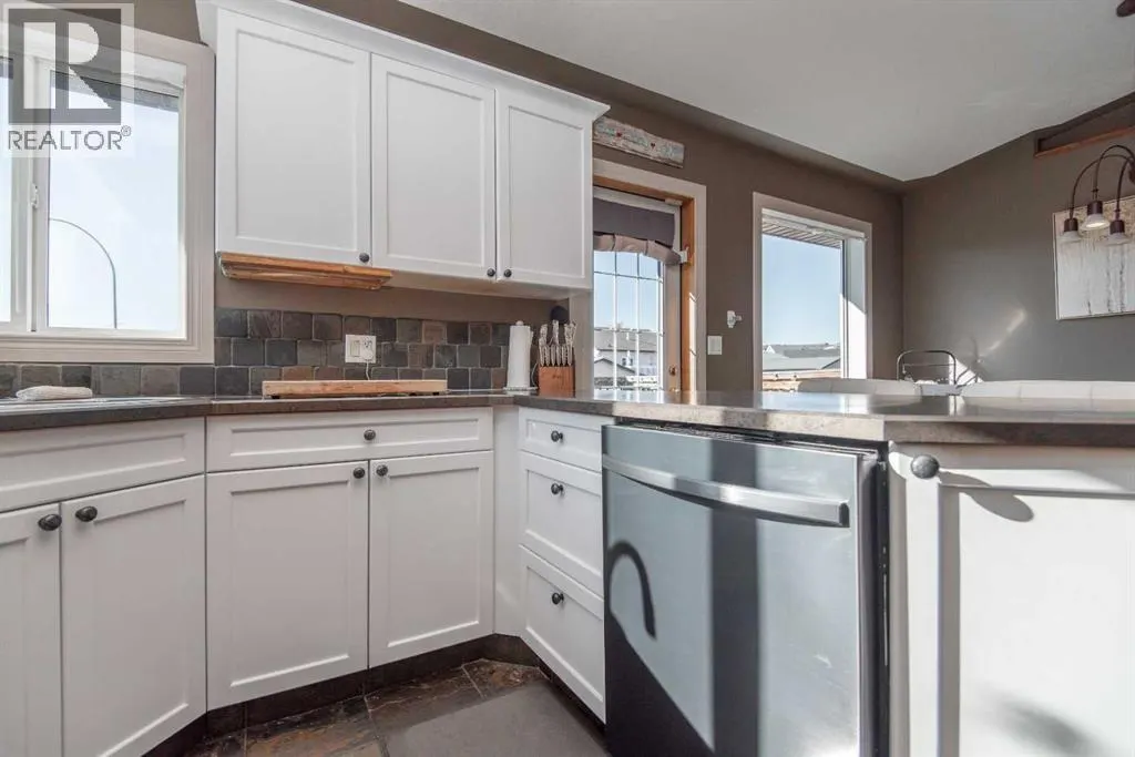 1 Pine Crescent
