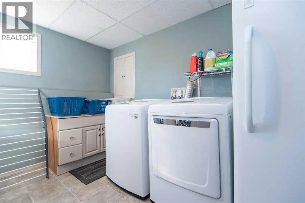 1 Pine Crescent