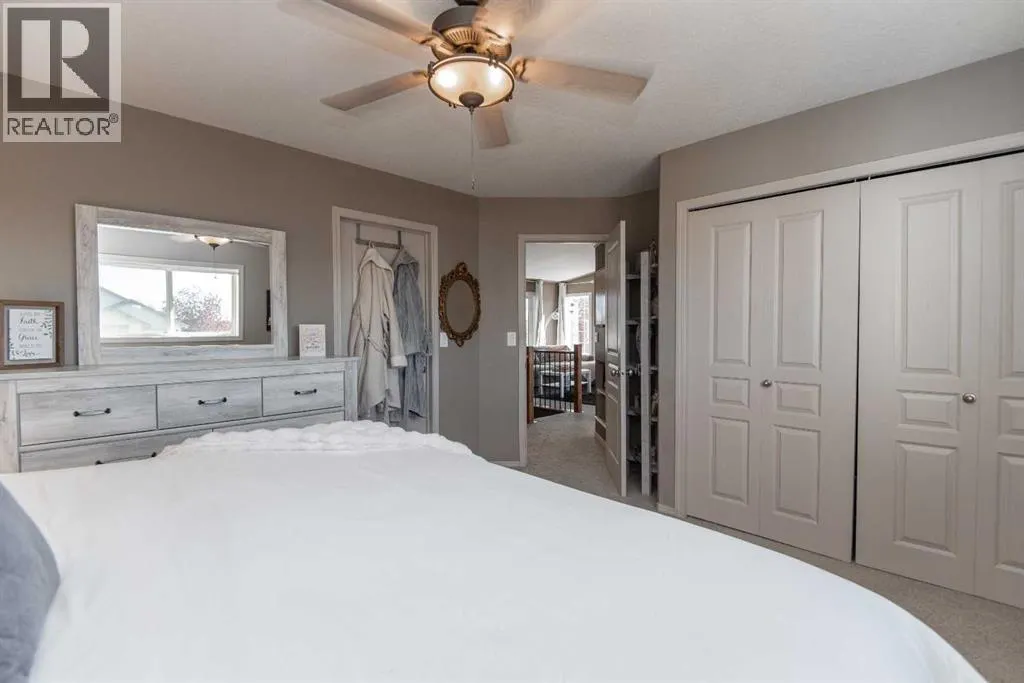 1 Pine Crescent