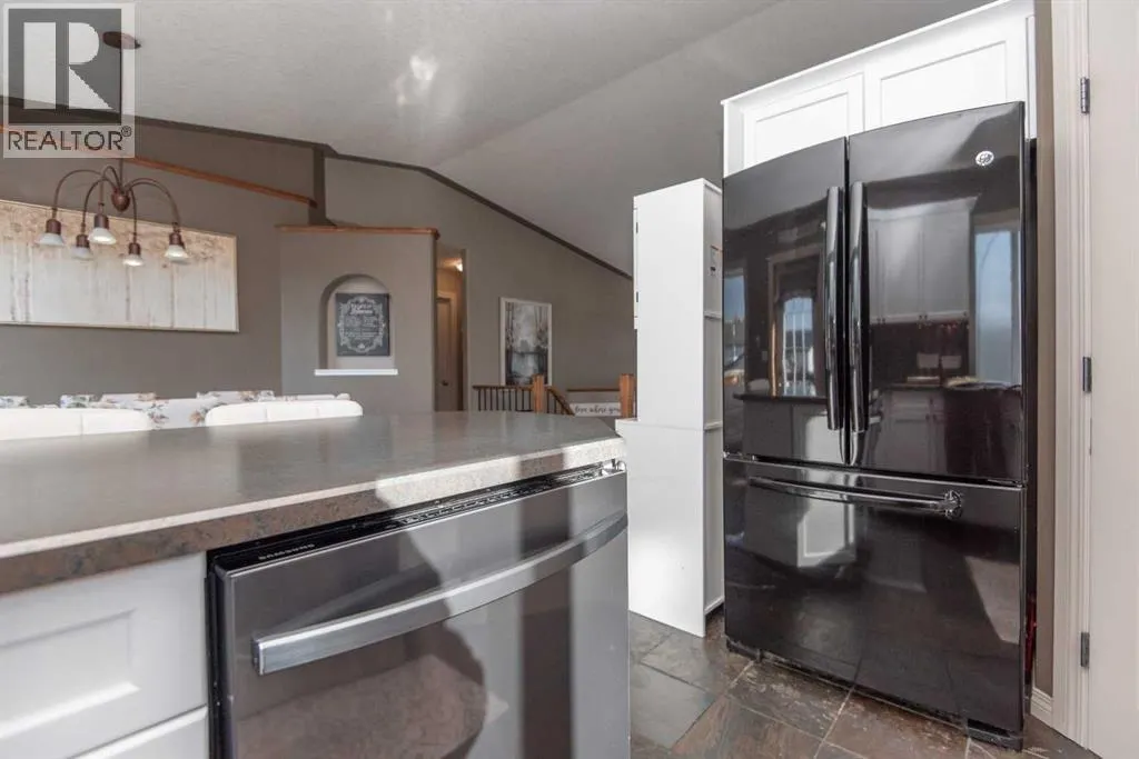1 Pine Crescent