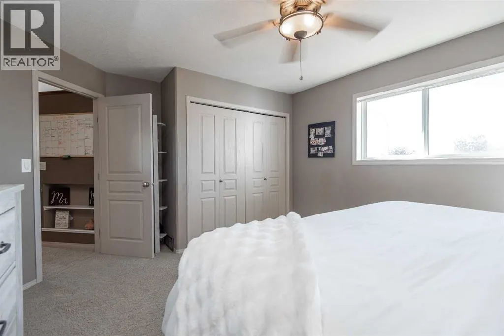 1 Pine Crescent