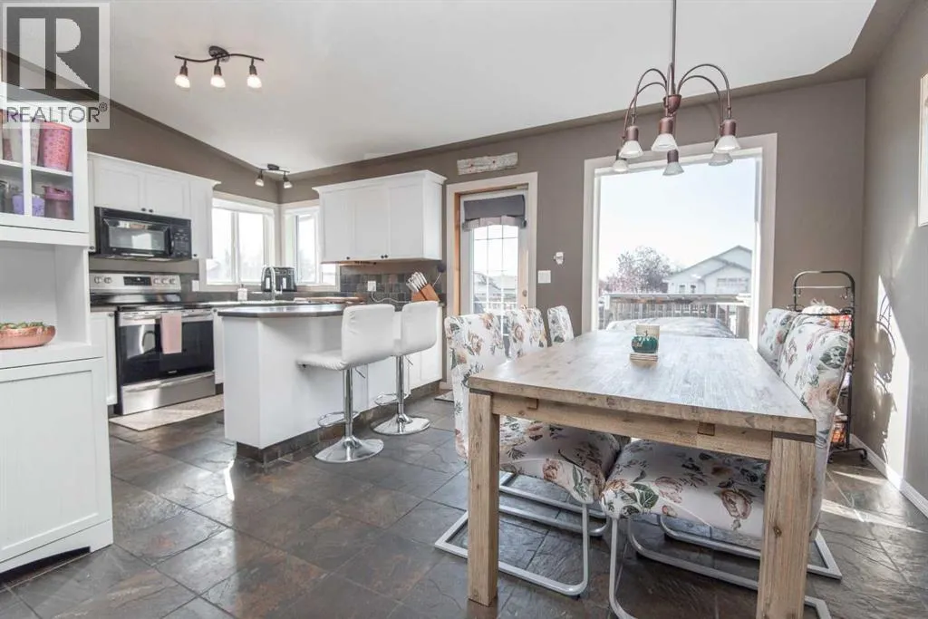 1 Pine Crescent