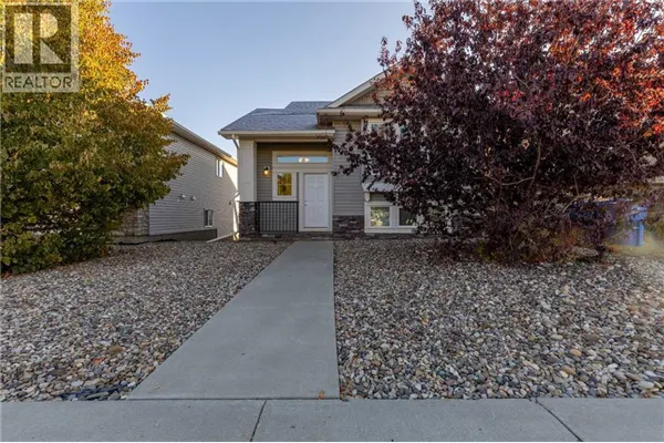 230 Mt Sundance Crescent W