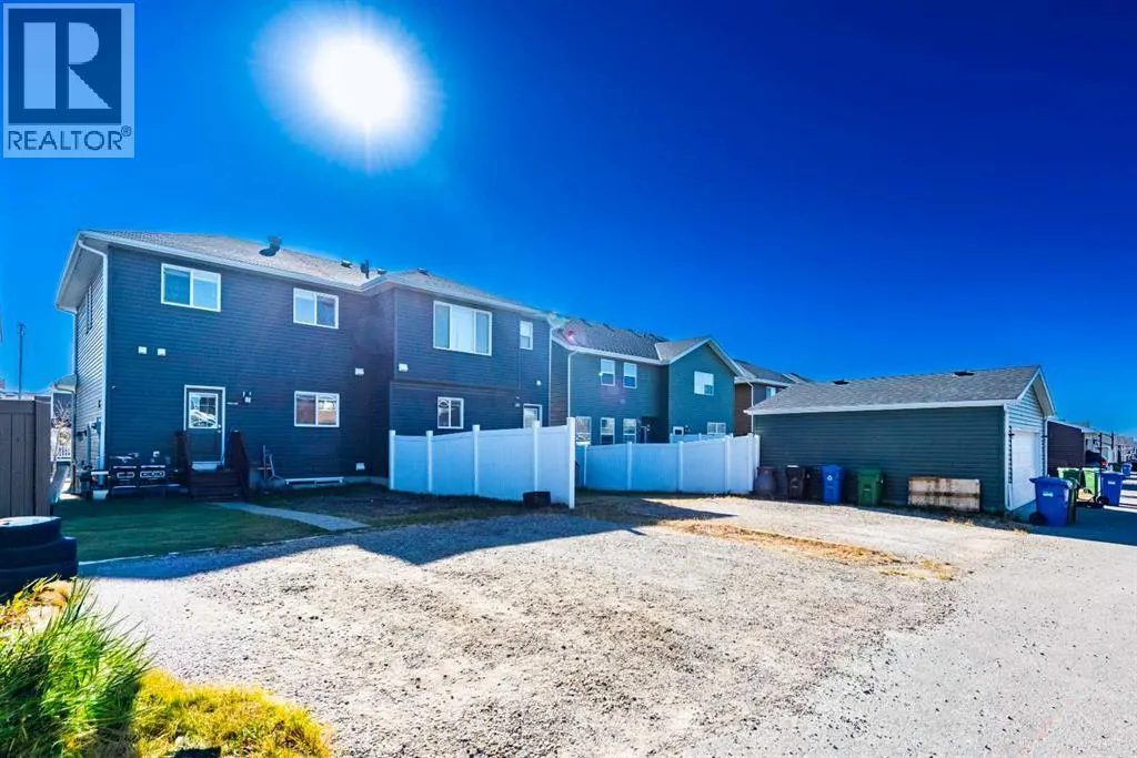 254 Redstone Drive NE