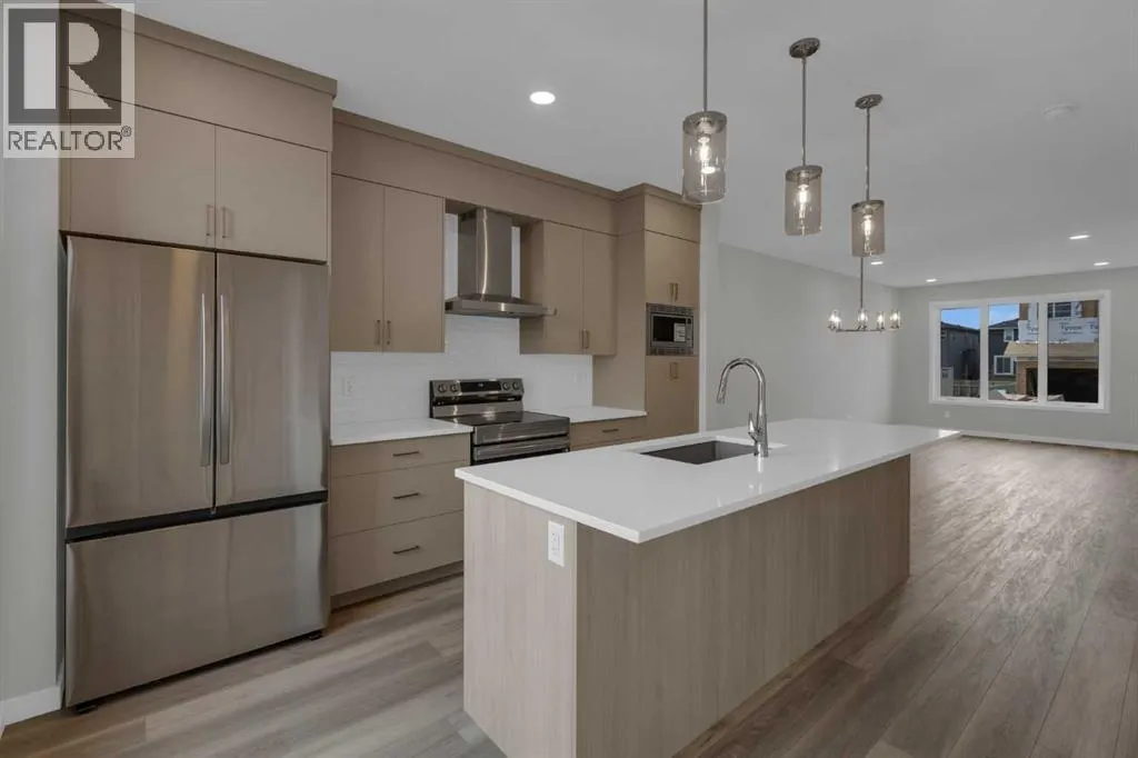 2022 Cobblebrook Crescent SW