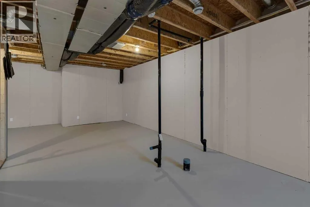 2022 Cobblebrook Crescent SW