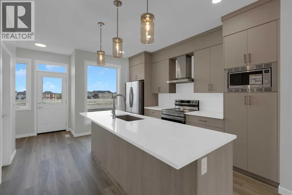 2022 Cobblebrook Crescent SW