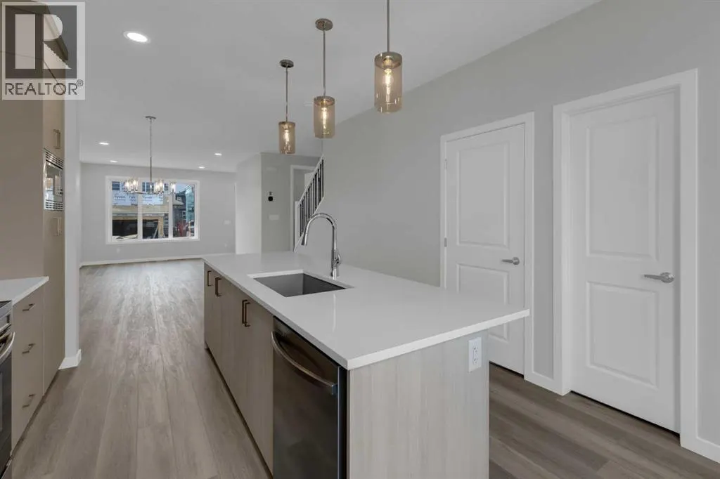 2022 Cobblebrook Crescent SW