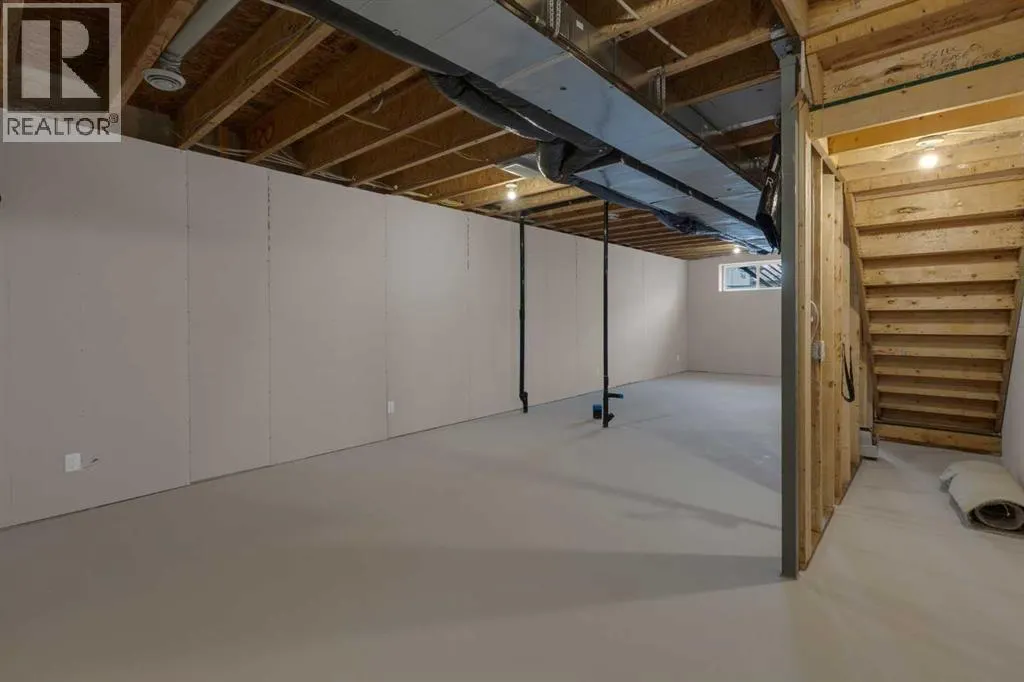 2022 Cobblebrook Crescent SW